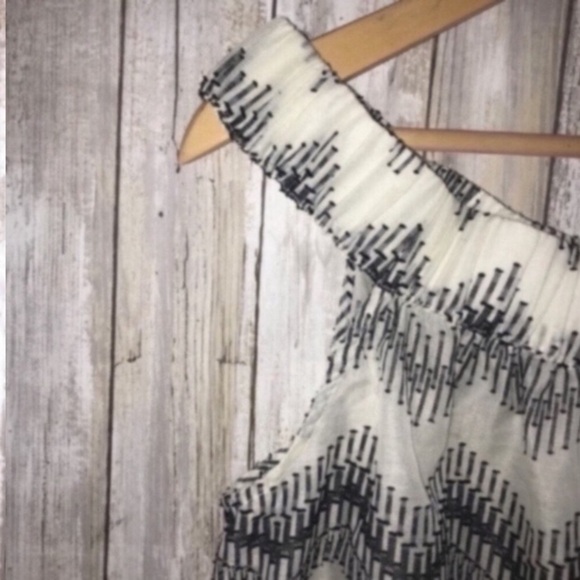 NWT Lou & Gray Zig Zag Off Shoulder Top - Picture 3 of 5